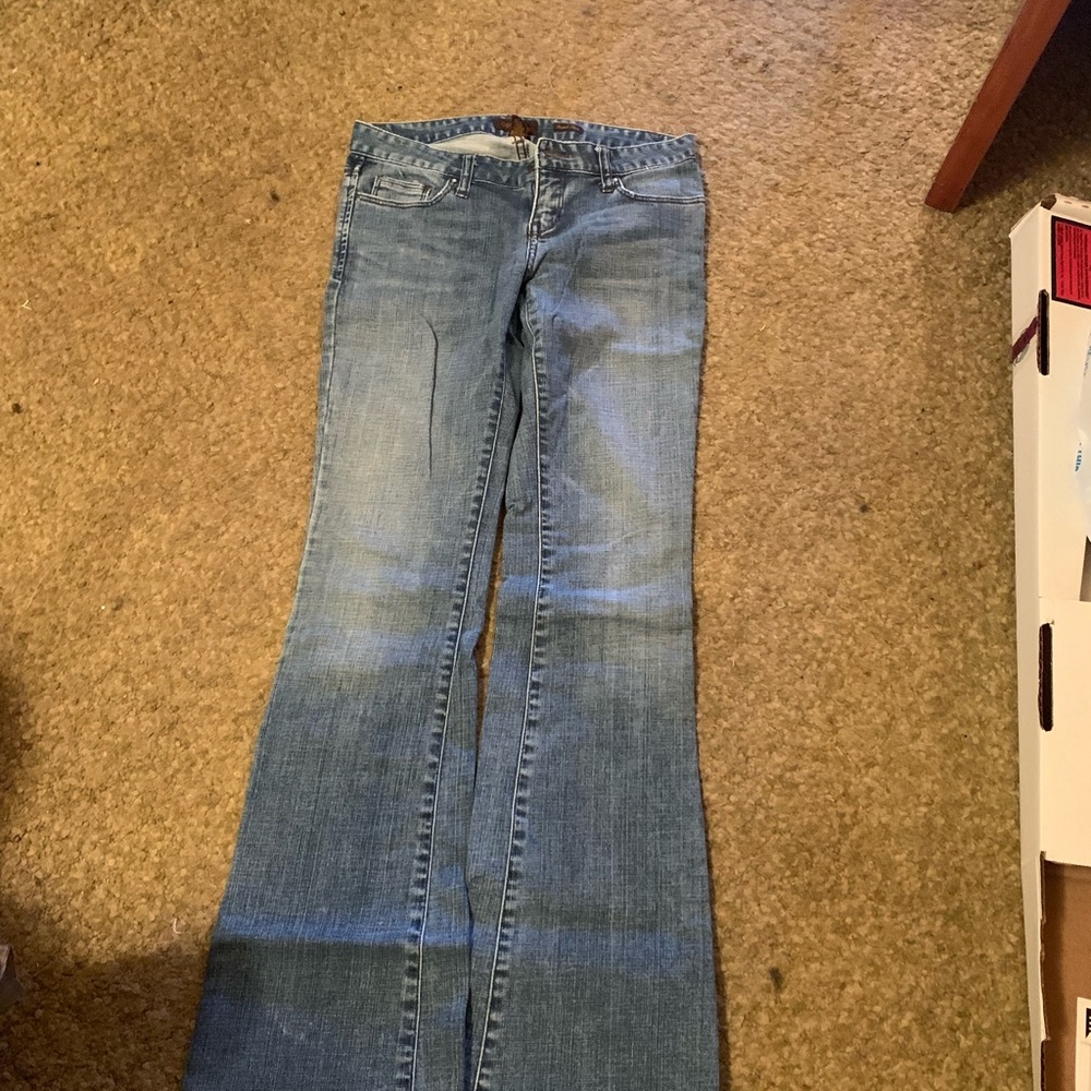 Jeans with blingy pockets. These are long size 3/4
